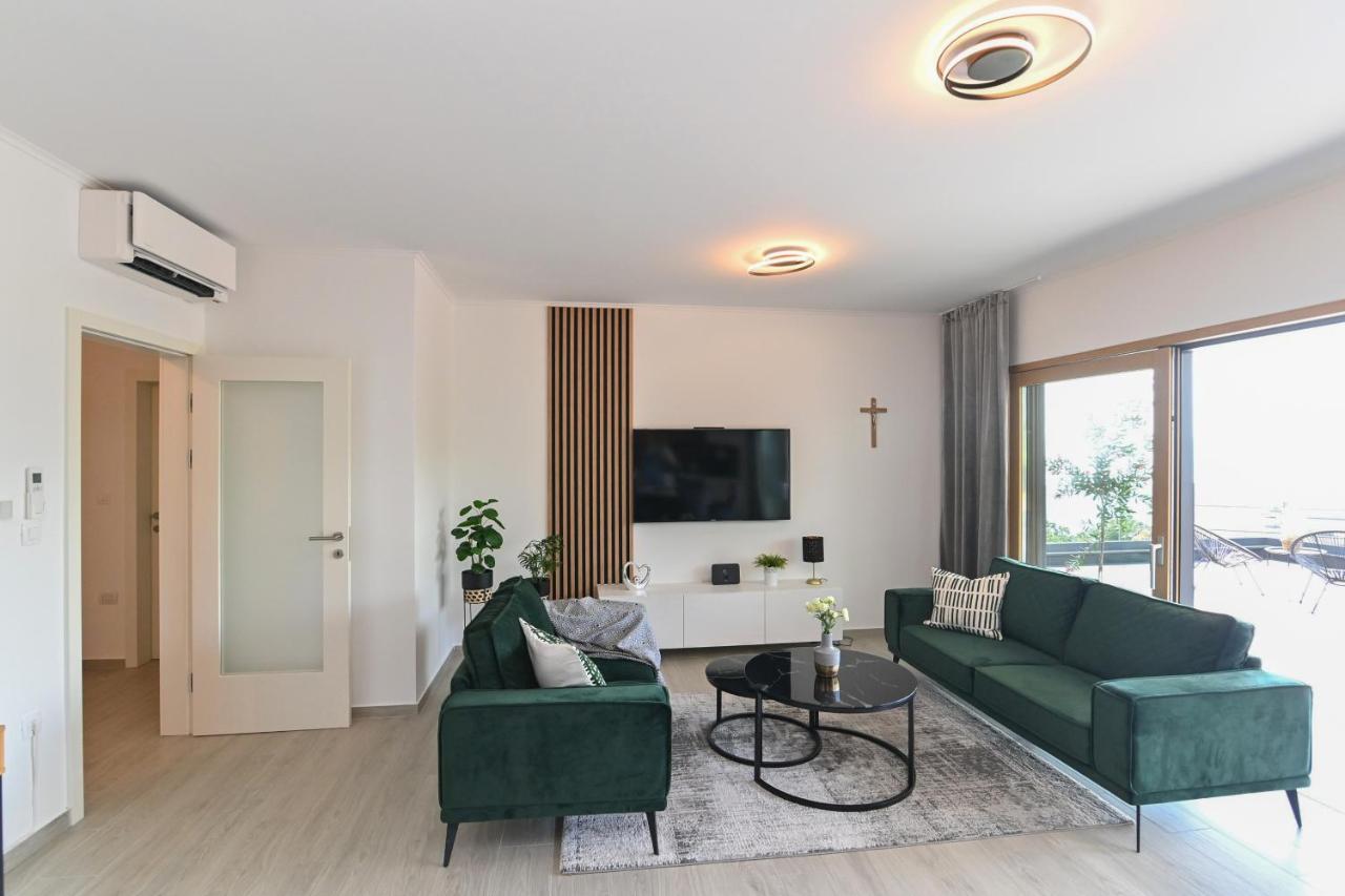 Sea View Deluxe Apartment Рийека Екстериор снимка