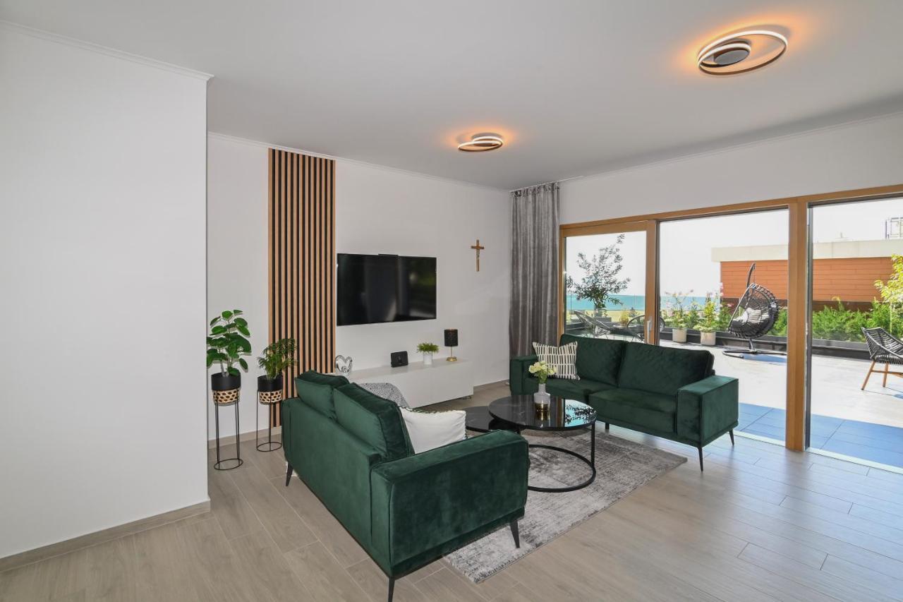 Sea View Deluxe Apartment Рийека Екстериор снимка