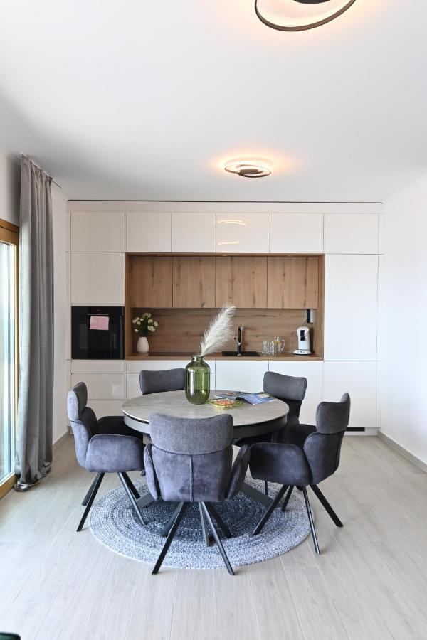 Sea View Deluxe Apartment Рийека Екстериор снимка