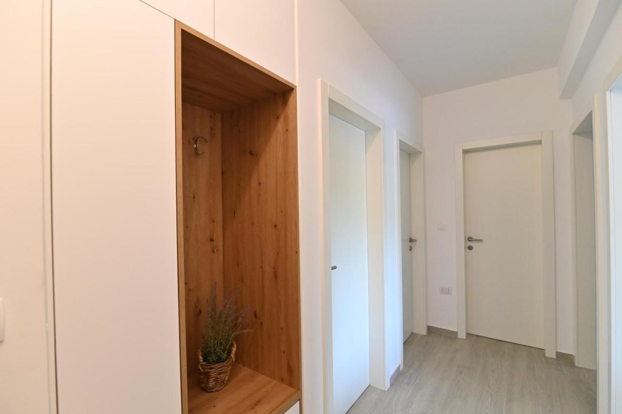 Sea View Deluxe Apartment Рийека Екстериор снимка