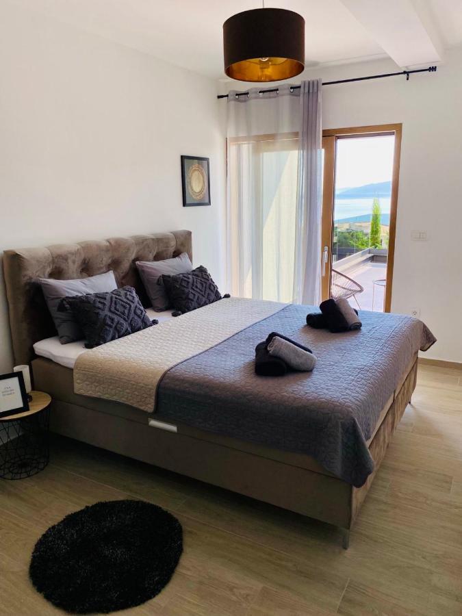 Sea View Deluxe Apartment Рийека Екстериор снимка