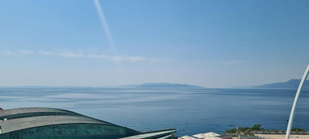 Sea View Deluxe Apartment Рийека Екстериор снимка