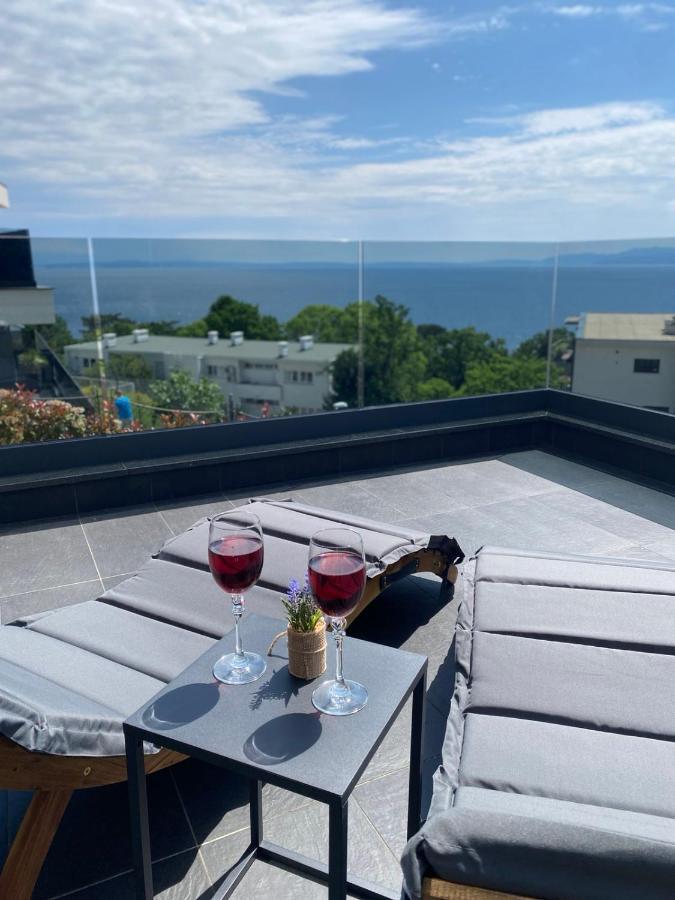 Sea View Deluxe Apartment Рийека Екстериор снимка