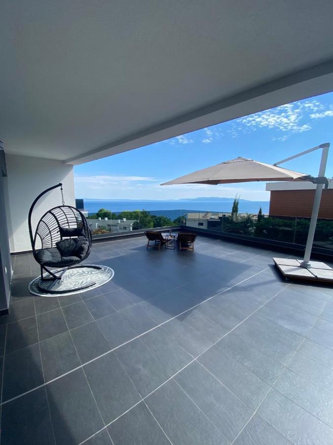 Sea View Deluxe Apartment Рийека Екстериор снимка